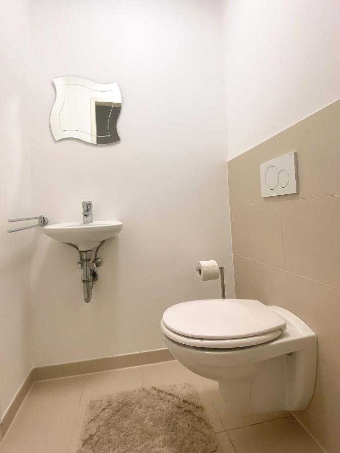 Near Lake Spacious & Furnished Beautiful Apartment Βιέννη Εξωτερικό φωτογραφία