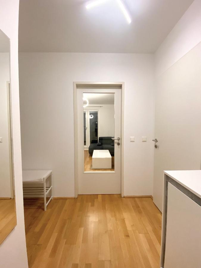 Near Lake Spacious & Furnished Beautiful Apartment Βιέννη Εξωτερικό φωτογραφία