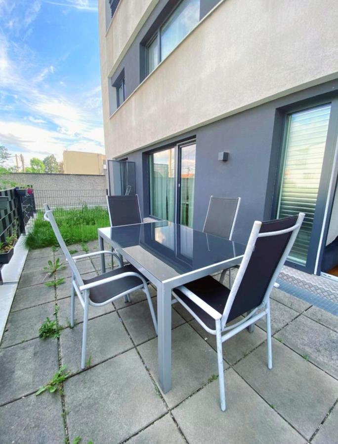 Near Lake Spacious & Furnished Beautiful Apartment Βιέννη Εξωτερικό φωτογραφία